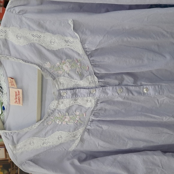 The Vermont Country Store cotton long sleeve nightgown - Picture 1 of 1